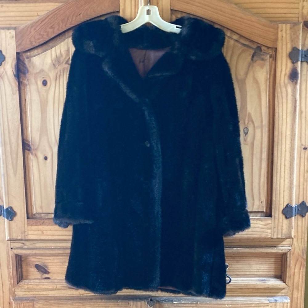 Elegant Brown fur coat. Very warm classy!